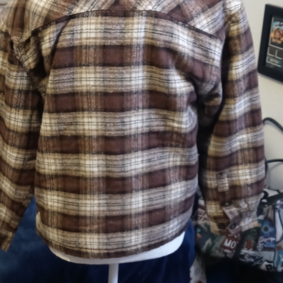 AVAILABLE -Big Rock Canyon Flannel Coat size XL/18 Boys - Picture 4 of 5